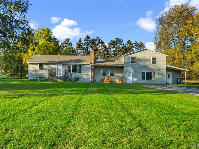 House for sale in Montrose Charter Township, Genesee County