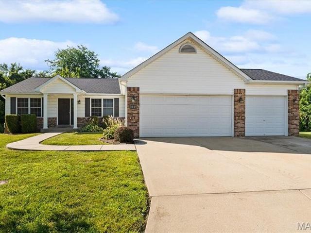 House for sale in Fairview Heights, Illinois