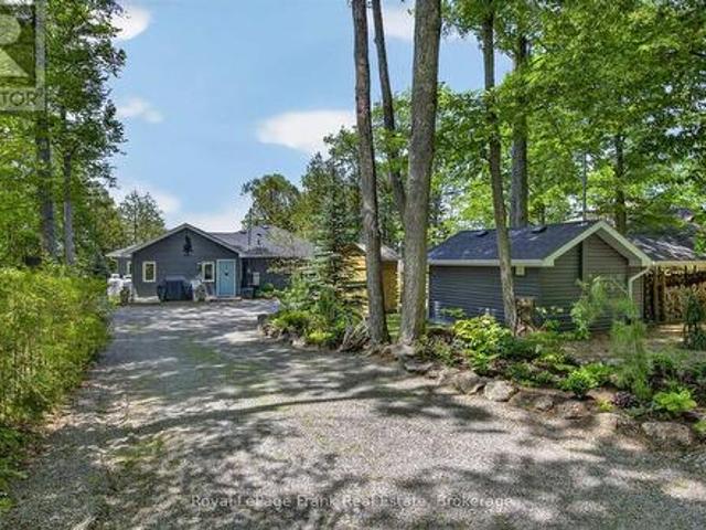 House for sale in Douro-dummer, Ontario