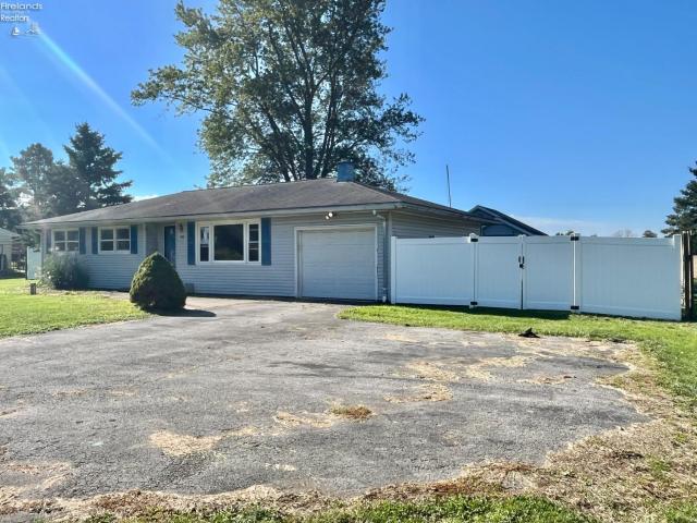 House for sale in Center, Tiffin