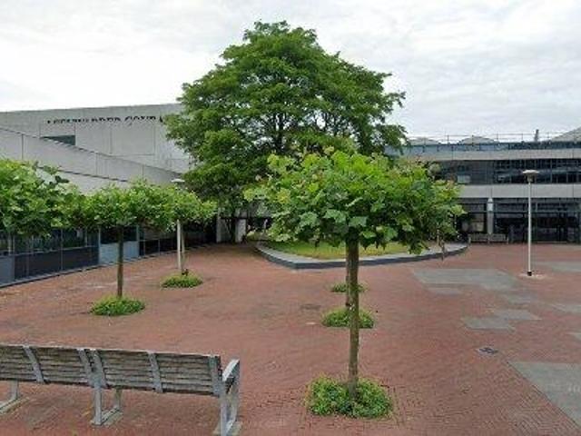 Bedrijfspand te huur in Oranjewijk, Leeuwarden