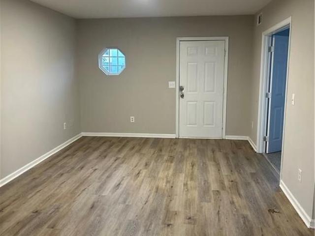 Townhouse for sale in Monroe, Walton County