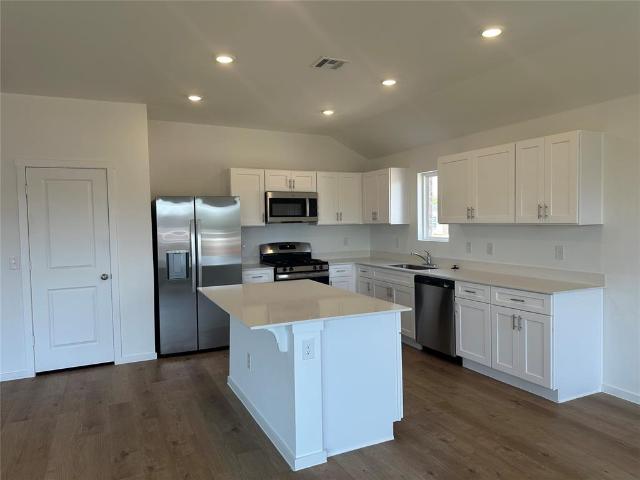 House for sale in Newcastle, McClain County