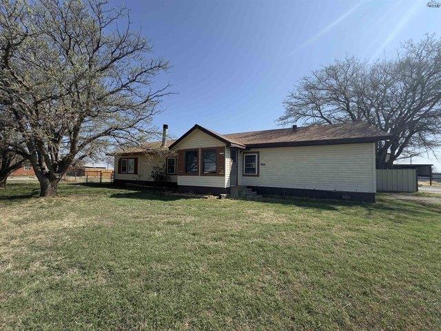 House for sale in Electra, Texas
