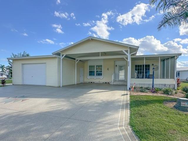 House for sale in Lady Lake, Lake County