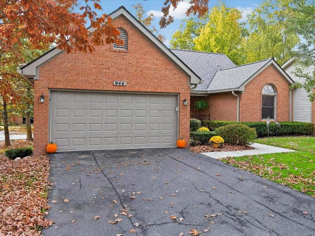 Condo for sale in Woodridge Hills, Brighton