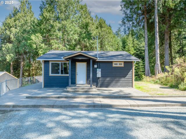 House for sale in Coquille
