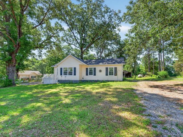 House for sale in Bunnlevel, North Carolina