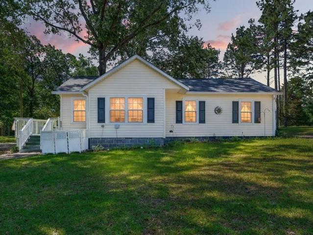 House for sale in Bunnlevel, North Carolina