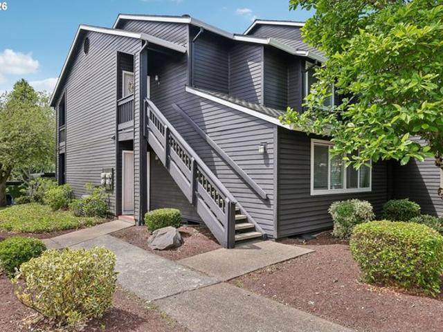 Condo for sale in Oregonia