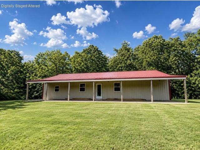House for sale in Koshkonong, Missouri