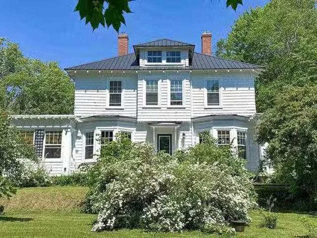 House for sale in Prince Edward Island