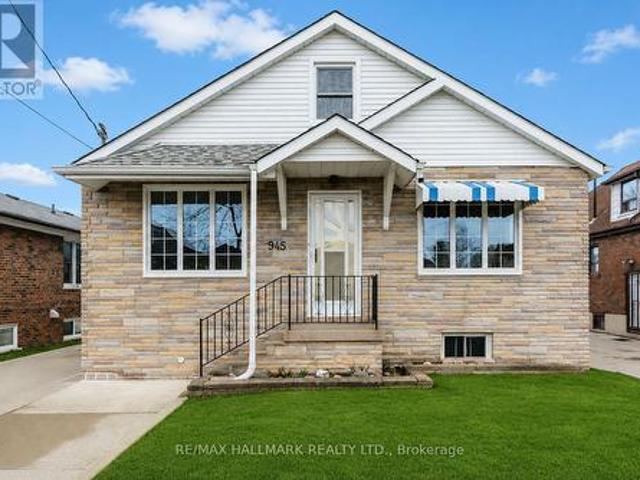House for sale in Woburn, Ontario