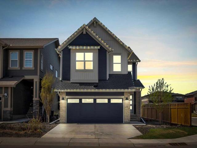 House for sale in Airdrie, Alberta
