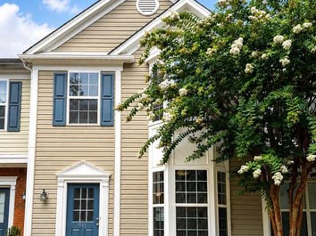 Townhouse for sale in Alpharetta, Georgia