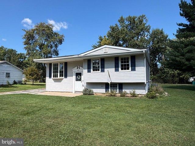 House for sale in Suburbia, Reisterstown