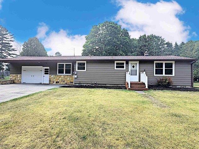 House for sale in Mishicot, Wisconsin