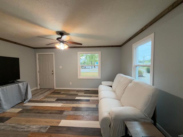 House for sale in Hatfield, Spencer County