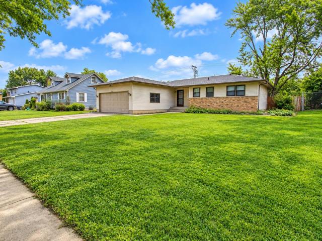 House for sale in Crown Point, Lake County