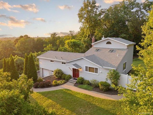 House for sale in Cortlandt Manor, New York