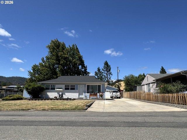 House for sale in Oregonia