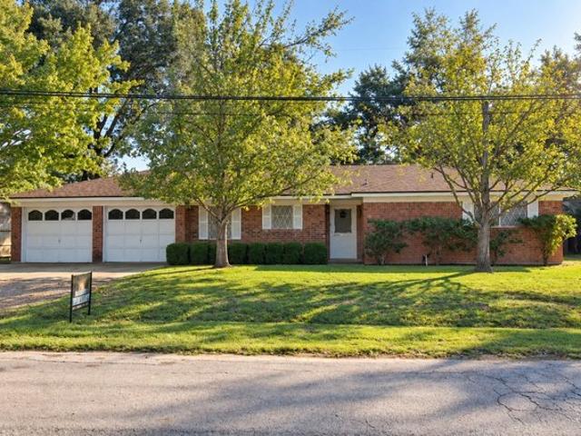 House for sale in Sealy, Austin County