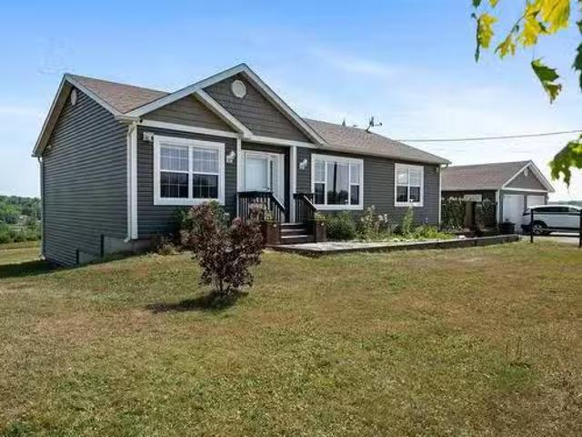 House for sale in Lake Egmont, Halifax County