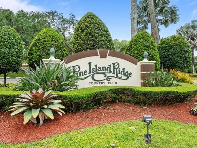 Condo for sale in Davie, Florida
