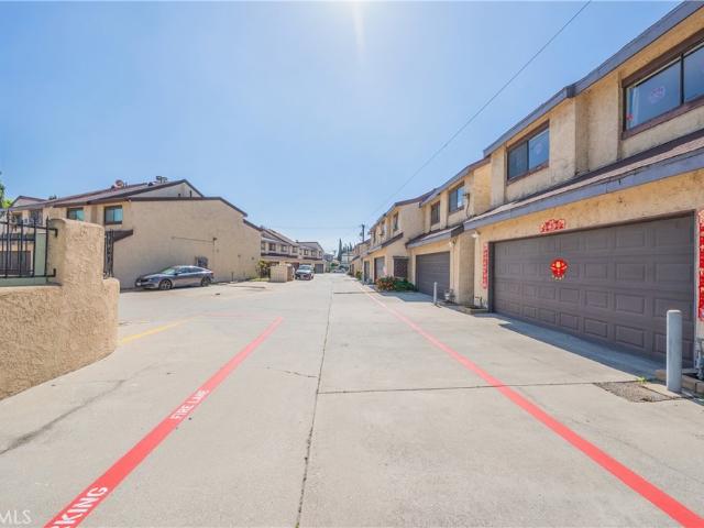Condo for sale in El Monte, California
