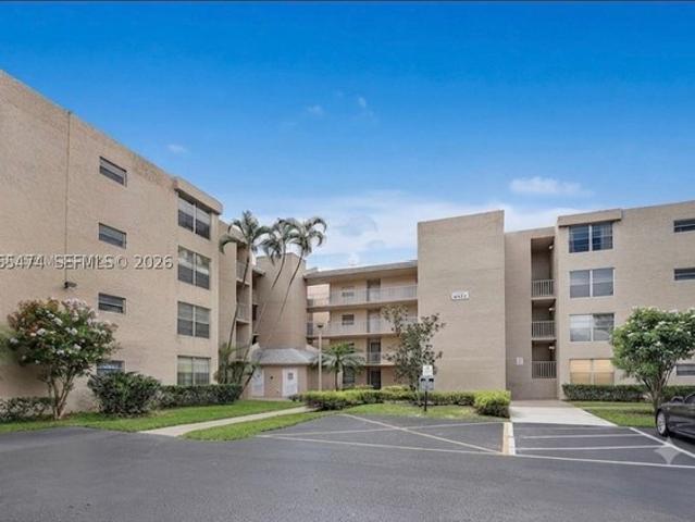 Condo for sale in Davie, Florida