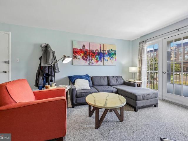 Condo for sale in Virginia