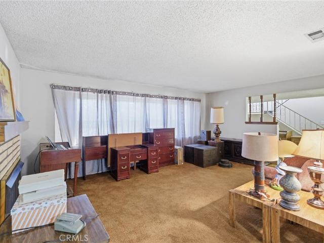 House for sale in Fontana, San Bernardino County