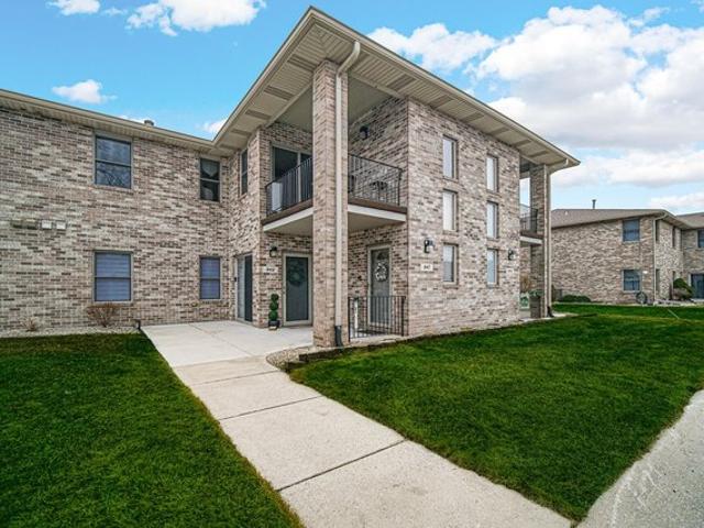 Condo for sale in Crown Point, Indiana