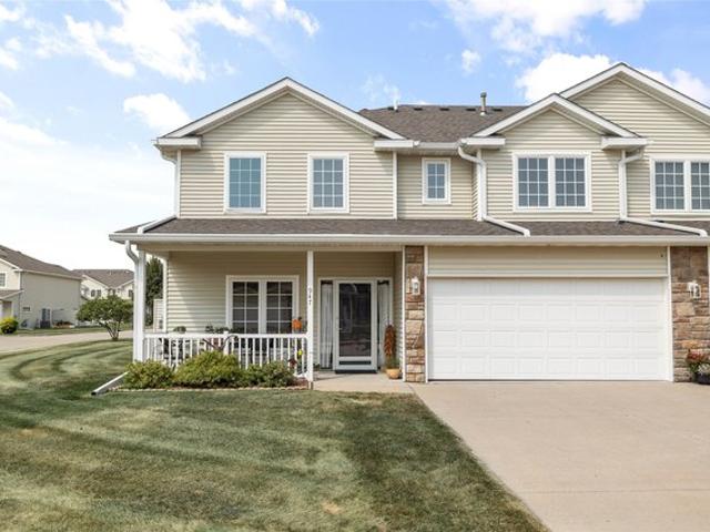Townhouse for sale in Falcon Ridge Village, Altoona