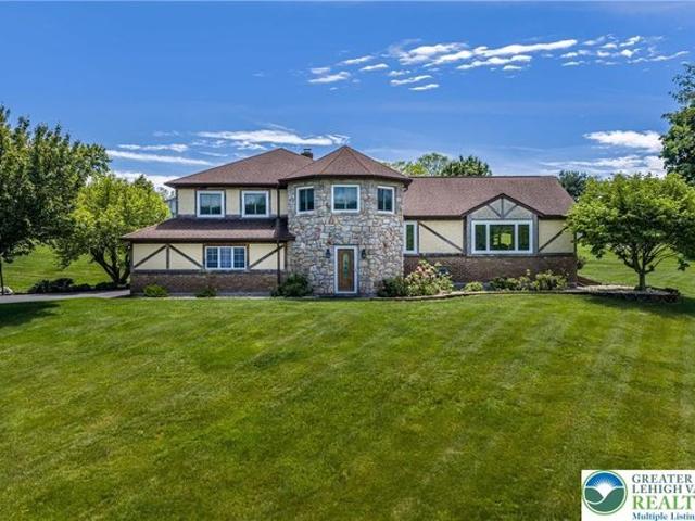 House for sale in Bath, Pennsylvania