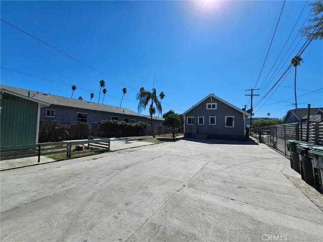 House for sale in Vermont Knolls, Los Angeles