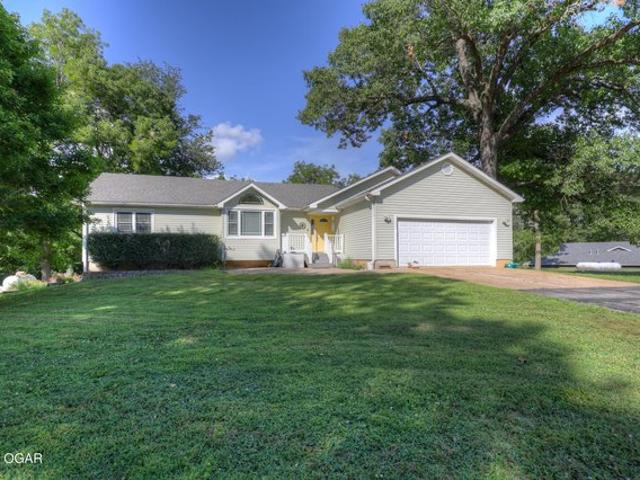 House for sale in Carthage, Missouri