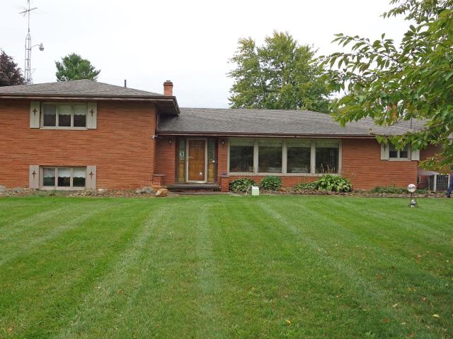 House for sale in Maple Grove Township, Saginaw County
