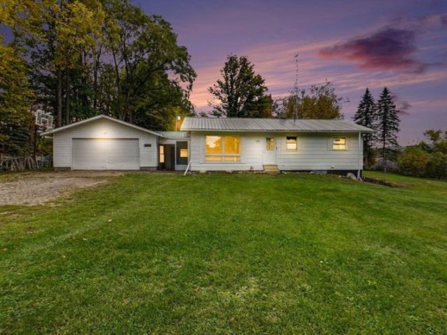 House for sale in Chase, Chase Township