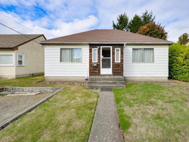 House for sale in Esquimalt, Capital Regional District