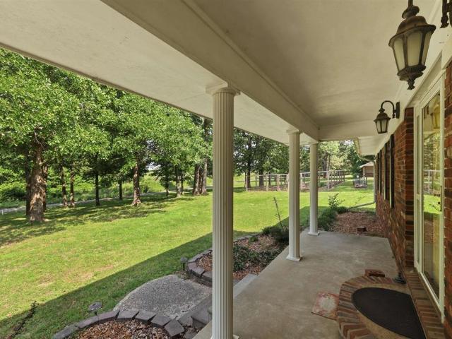 House for sale in Mayfield, Kentucky