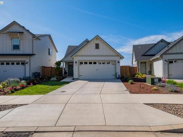 Townhouse for sale in Oregonia