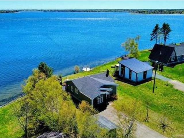 House for sale in Tracadie–sheila, New Brunswick