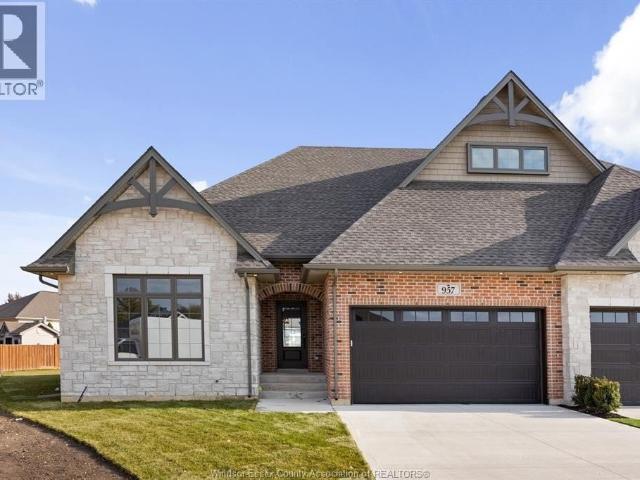 Townhouse for sale in Maidstone, Ontario