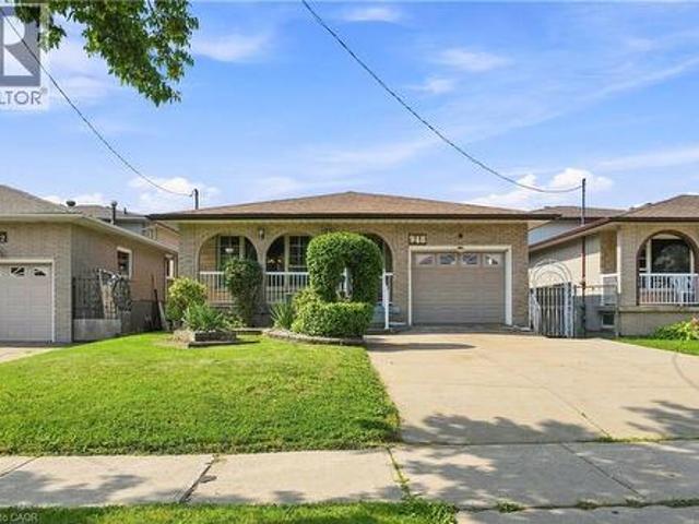 House for sale in Ancaster, Ontario