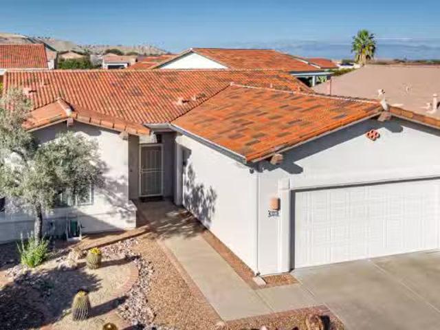 House for sale in Green Valley
