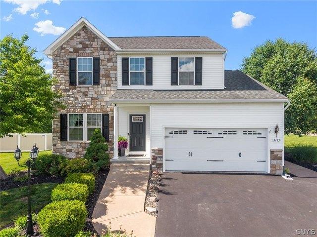 House for sale in Cicero, New York