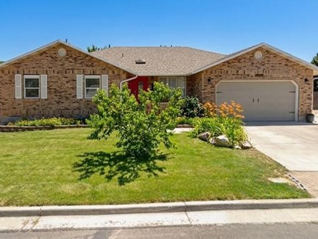 House for sale in South Jordan, Utah