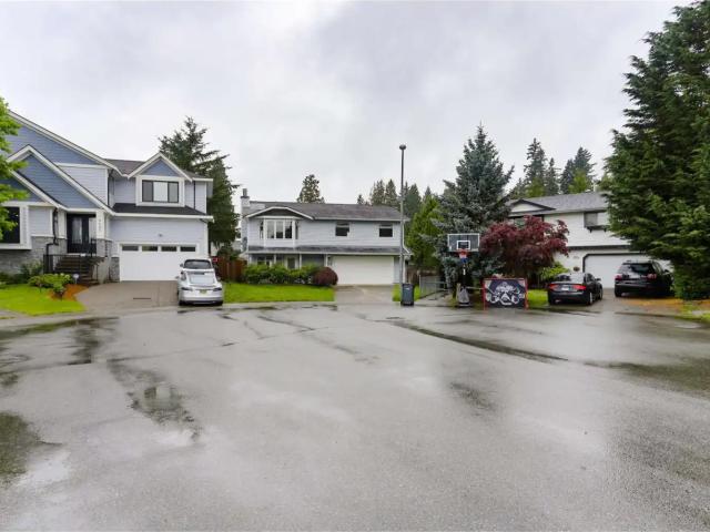 House for rent in Walnut Grove, British Columbia