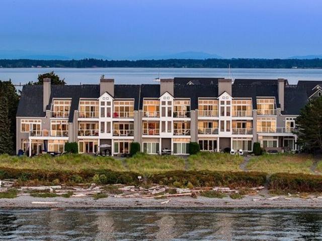 Condo for sale in Blaine, Washington